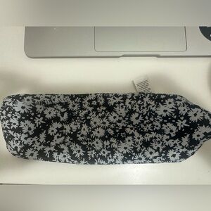 Lululemon Black and White Floral headband